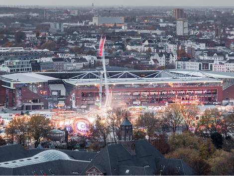 Hamburg, Hamburger Dom vor dem Millerntor-Stadion, Foto: deejaymd/stock.adobe.com